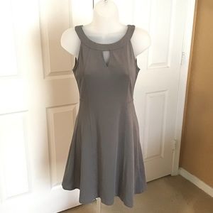 New York & Company Women’s Sleeveless Dress Gray Grey Fit and Flare Sz XS